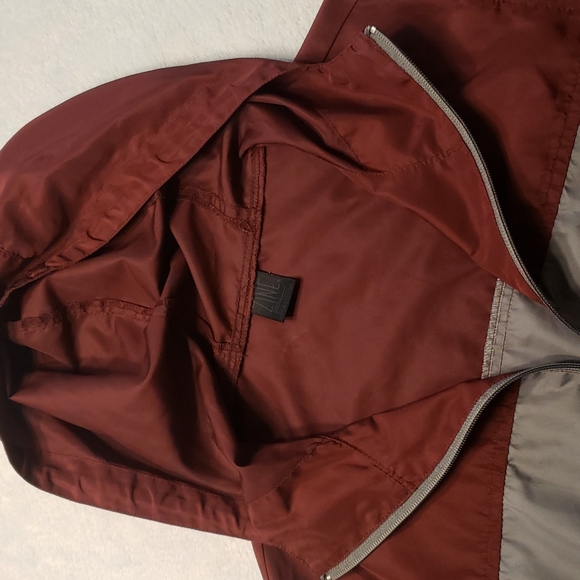 Zine Wind Breaker Zip Up - Small - Picture 3 of 7